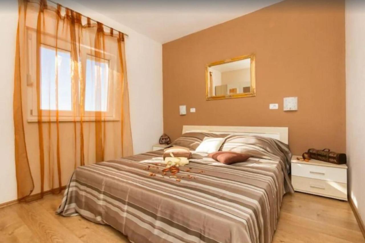 Apartments Villa Golden View Trogir Exterior foto